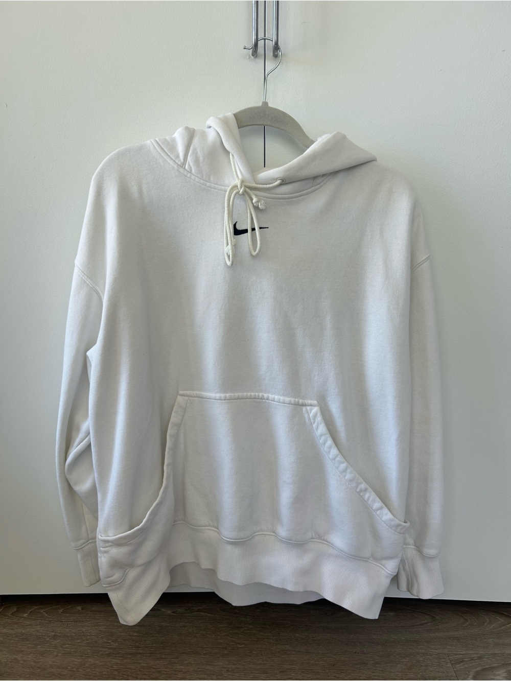 Nike White Women's Pullover Hoodie